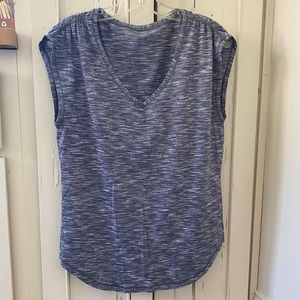 Lululemon top. Size 6.
